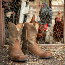 Load image into Gallery viewer, Ariat Men&#39;s Rambler Square Toe Western Boot- Earth / Brown Bomber
